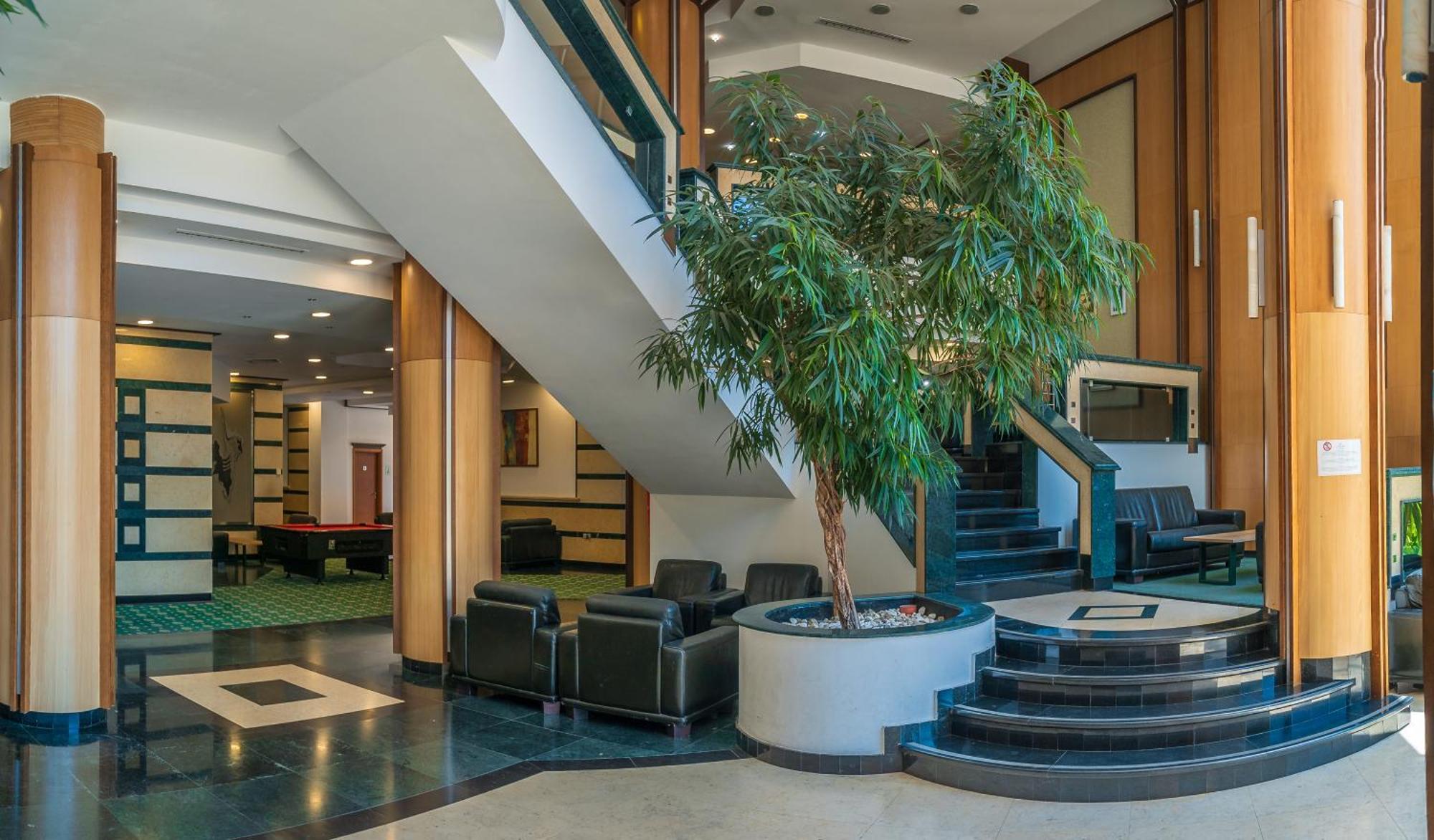 Спа Апартаменти За Гости Затворен Комплекс Емералд Ravda Exterior foto